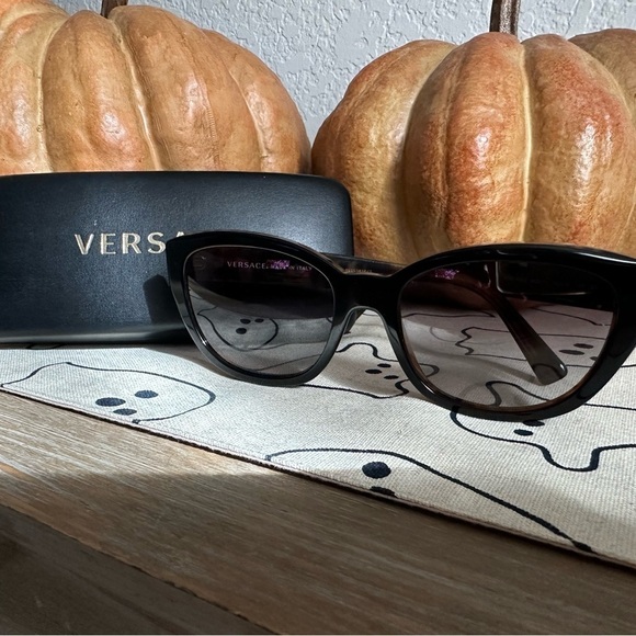 Versace Accessories - Versace Sunglasses